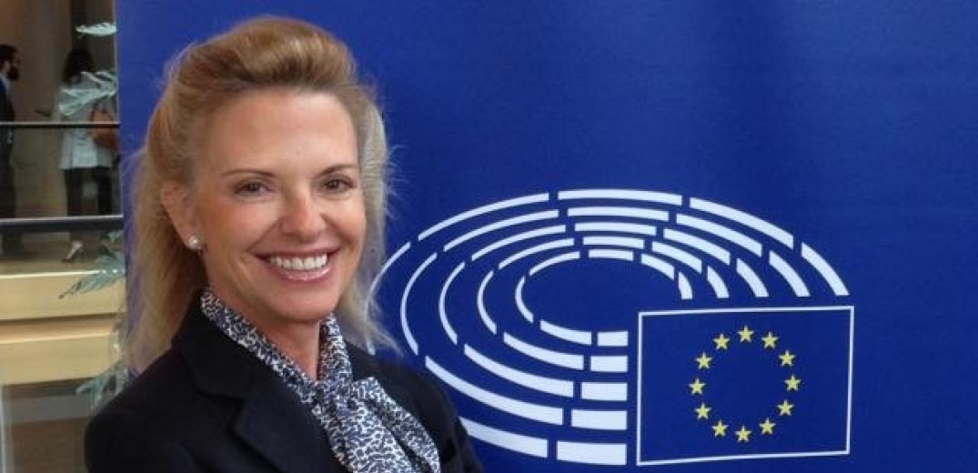 Ελίζα Βόζεμπεργκ: Πιο γρήγοροι ρυθμοί και πιο πολλά μέτρα από την Ευρώπη 