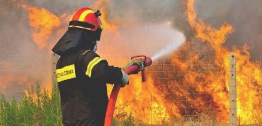 Οριοθετήθηκαν άμεσα δύο πυρκαγιές στον Ασπρόπυργο