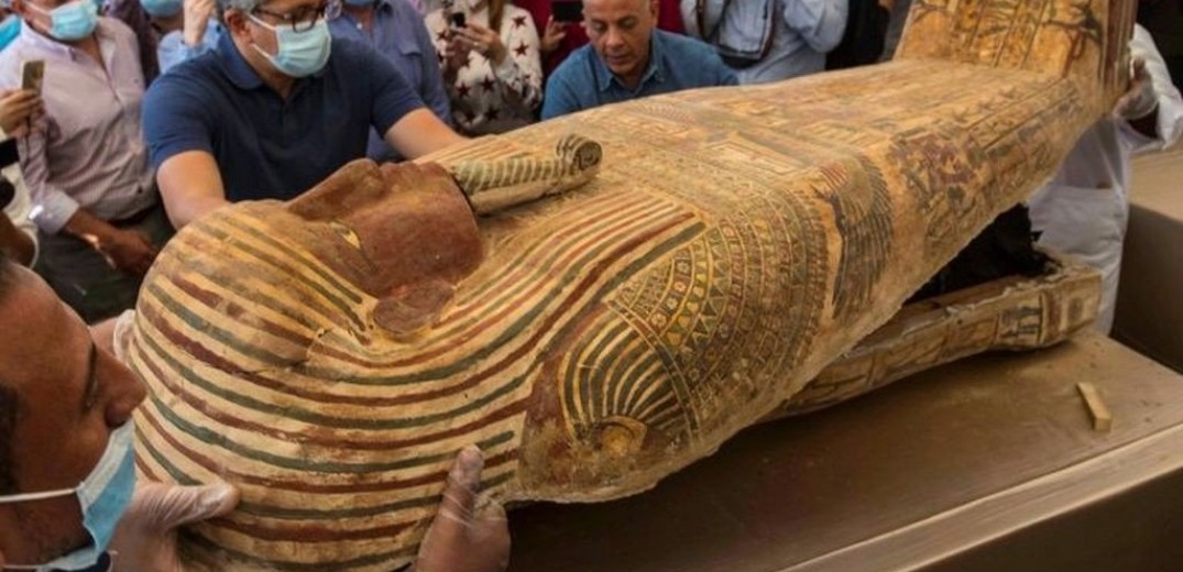 Αρχαιολογική ανακάλυψη στην Αίγυπτο: Εκατό σαρκοφάγοι 2.500 ετών στην Νεκρόπολη της Σακκάρα