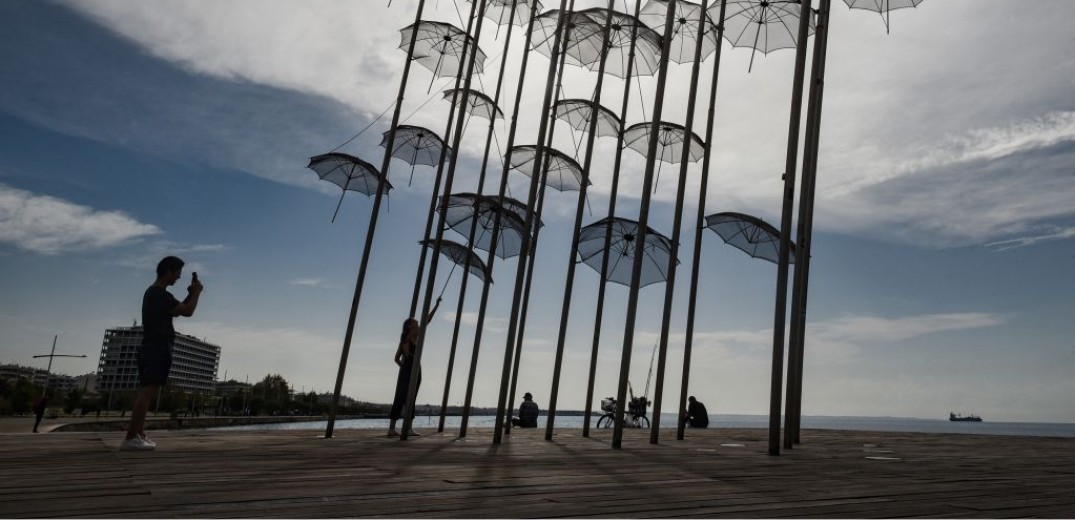 Για την Παγκόσμια Ημέρα για τα Νεανικά Ρευματικά Νοσήματα θα φωταγωγηθούν οι ομπρέλες του Ζογγολόπουλου