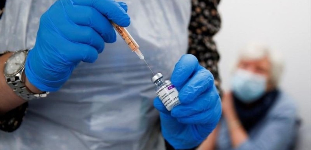Μαγιορκίνης και Λύτρας για την απόσυρση του εμβολίου της AstraZeneca: Όσοι το έκαναν δεν έχουν να φοβούνται σήμερα για την παρενέργεια