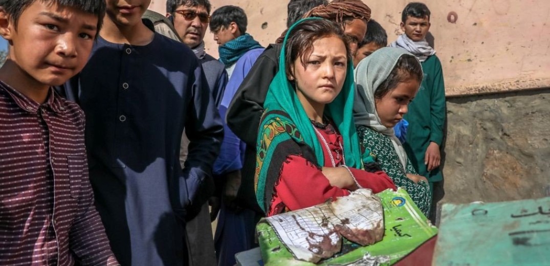 Χωρίς τέλος ο εφιάλτης στο Αφγανιστάν: Ναρκώνουν τα πεινασμένα παιδιά για να κοιμηθούν