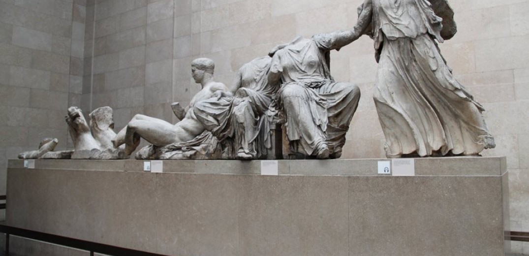 Πρόεδρος Βρετανικού Μουσείου: Αξίζει να προσπαθήσουμε μαζί με τους Έλληνες να βρούμε λύση για τα Γλυπτά του Παρθενώνα